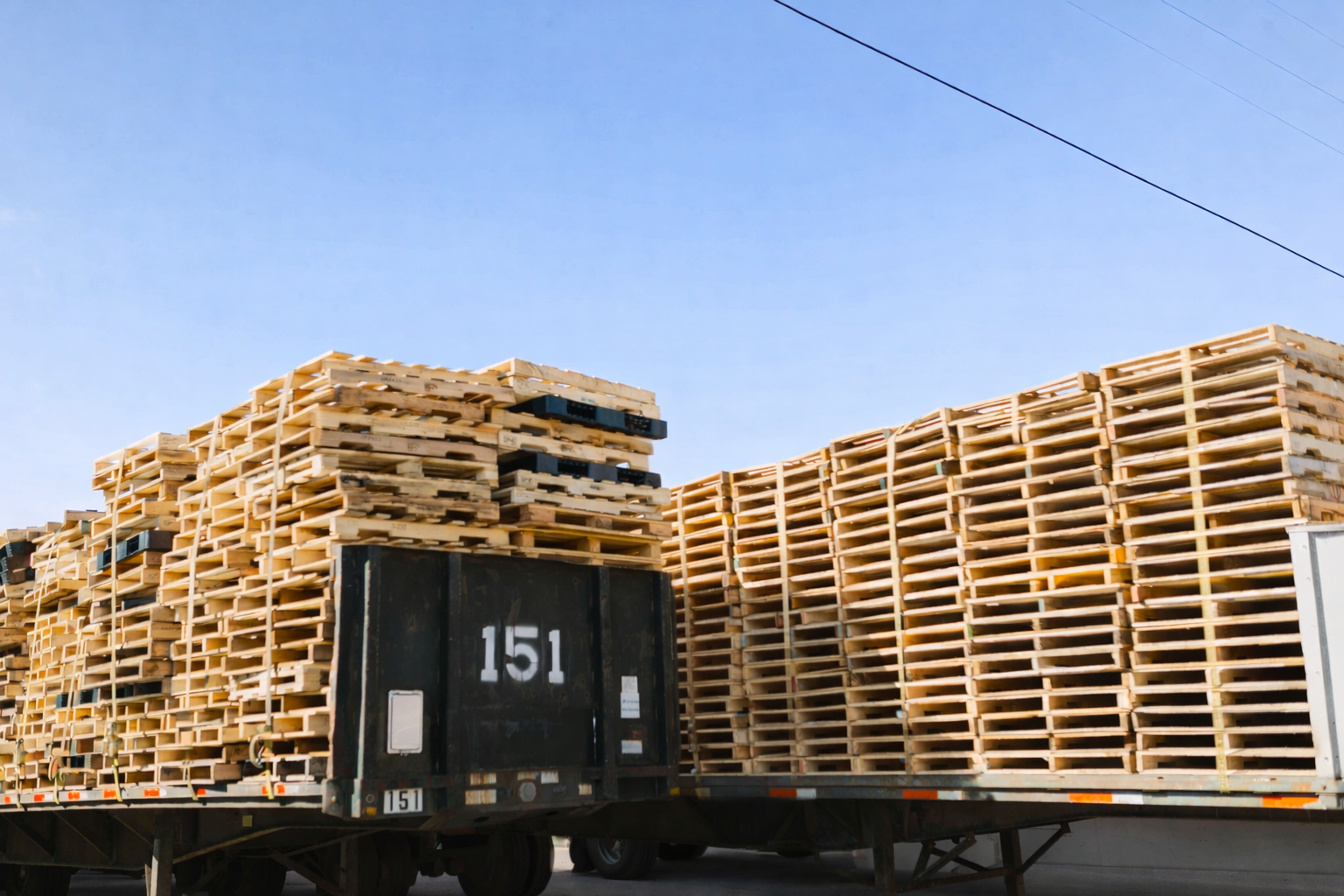 Flatbed pallets.png